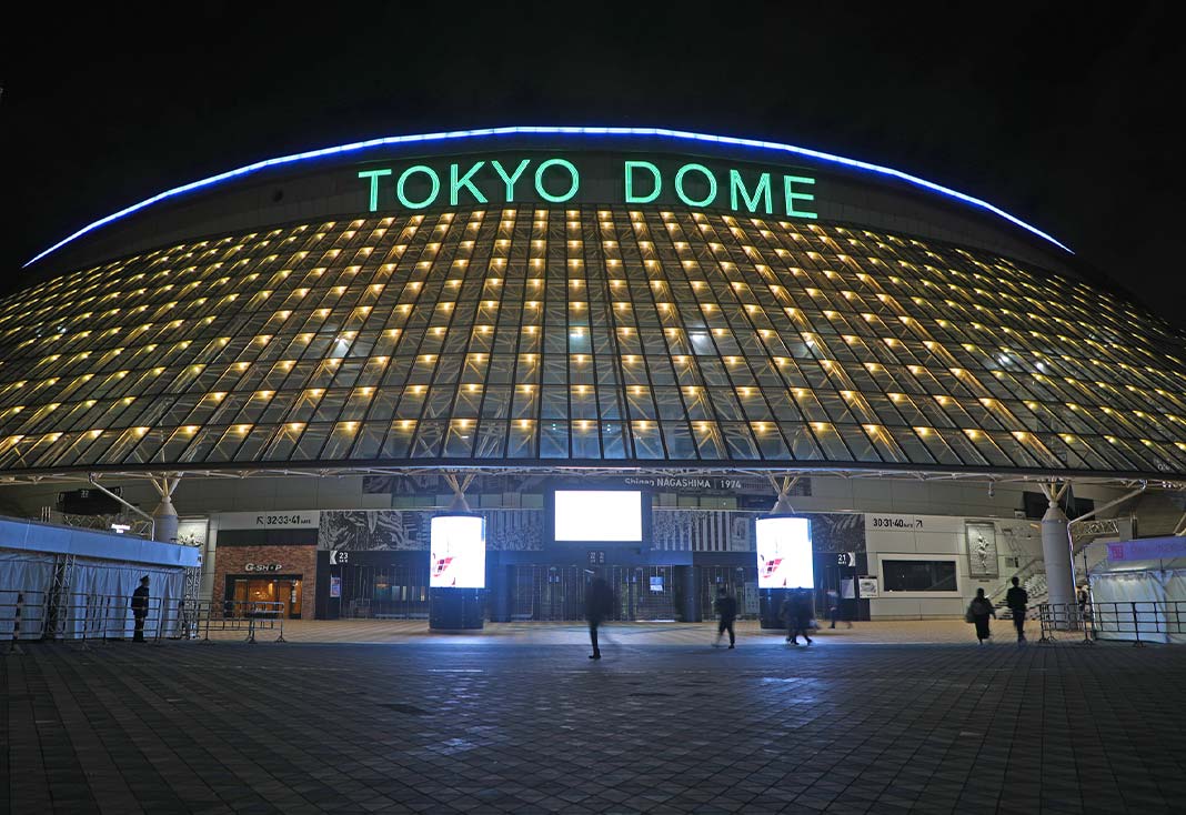 東京ドーム（回転扉等）